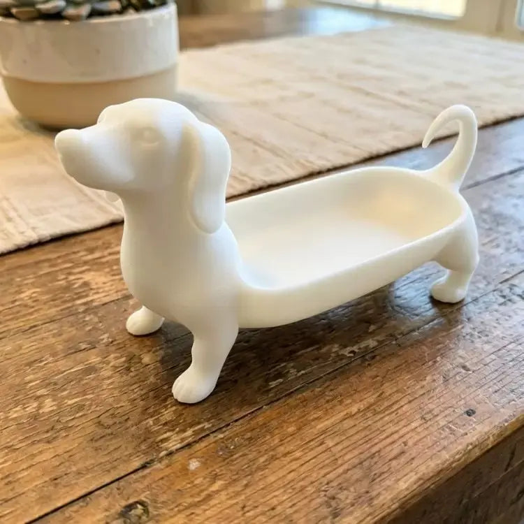 3D Printed Dachshund Jewelry Sundry Tray, Made from 3D Printing Material, Resin Key Tray, Desktop Storage Ornament for Pet Lovers, Interior Decor