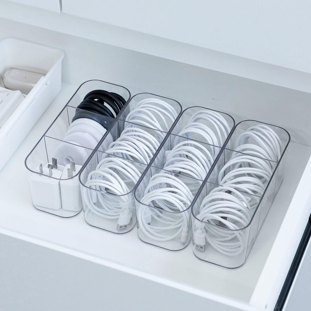 Large Cable Storage Box with Lid and Handle, Clear