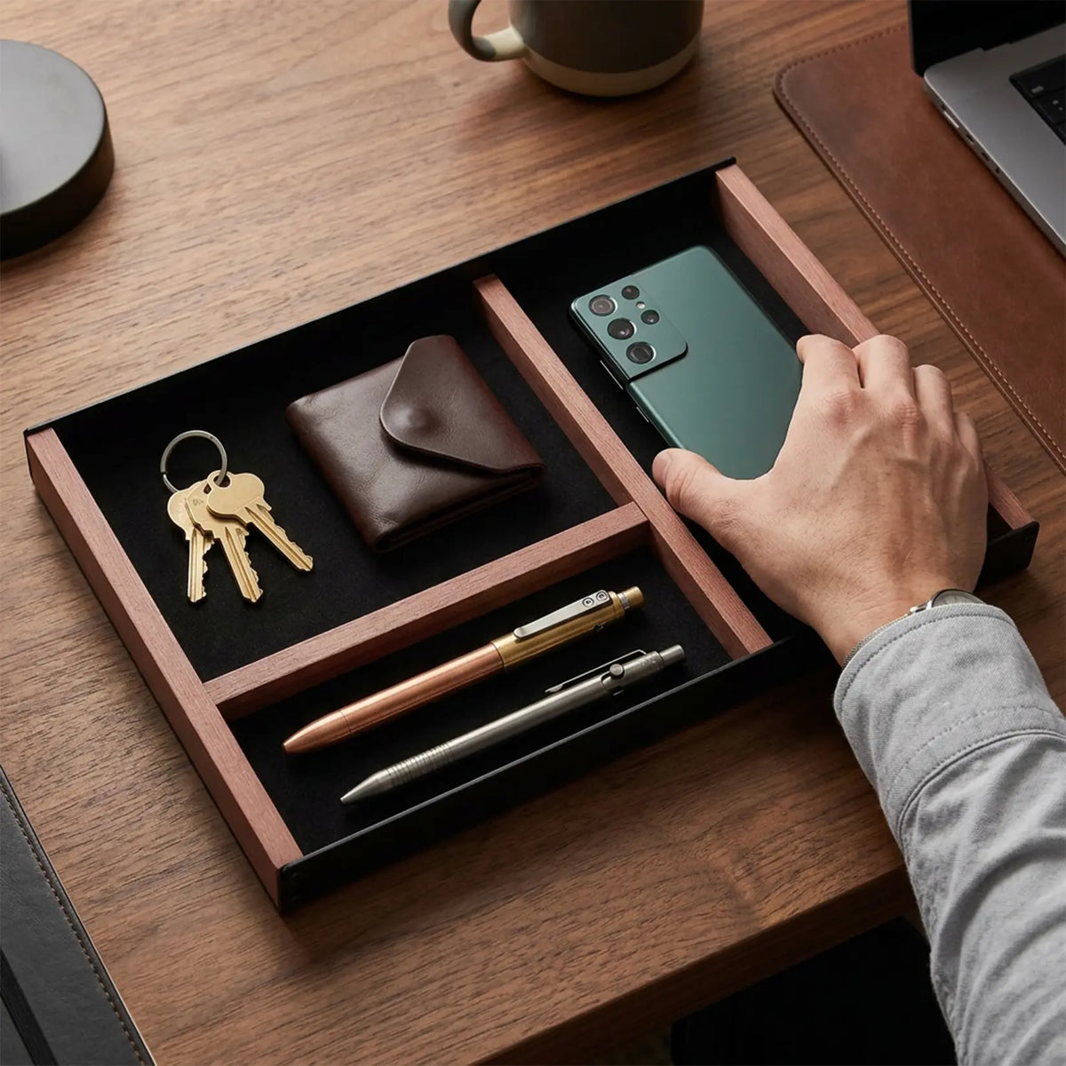 Minimalist Iron-Wood Velvet Rectangular 3-Compartment Storage Tray Organiser - Compartment Box for Desk, Dining Table, Ideal Home & Bathroom Supplies Gift
